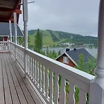 Hallan Alpit A Moekki شقة